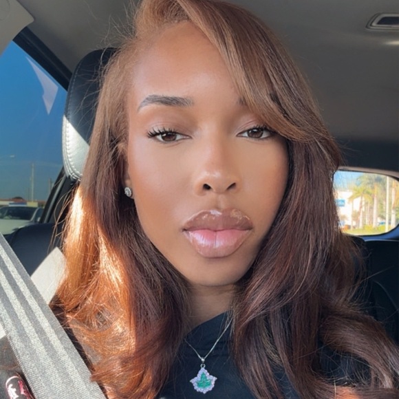 mxchellebelinee